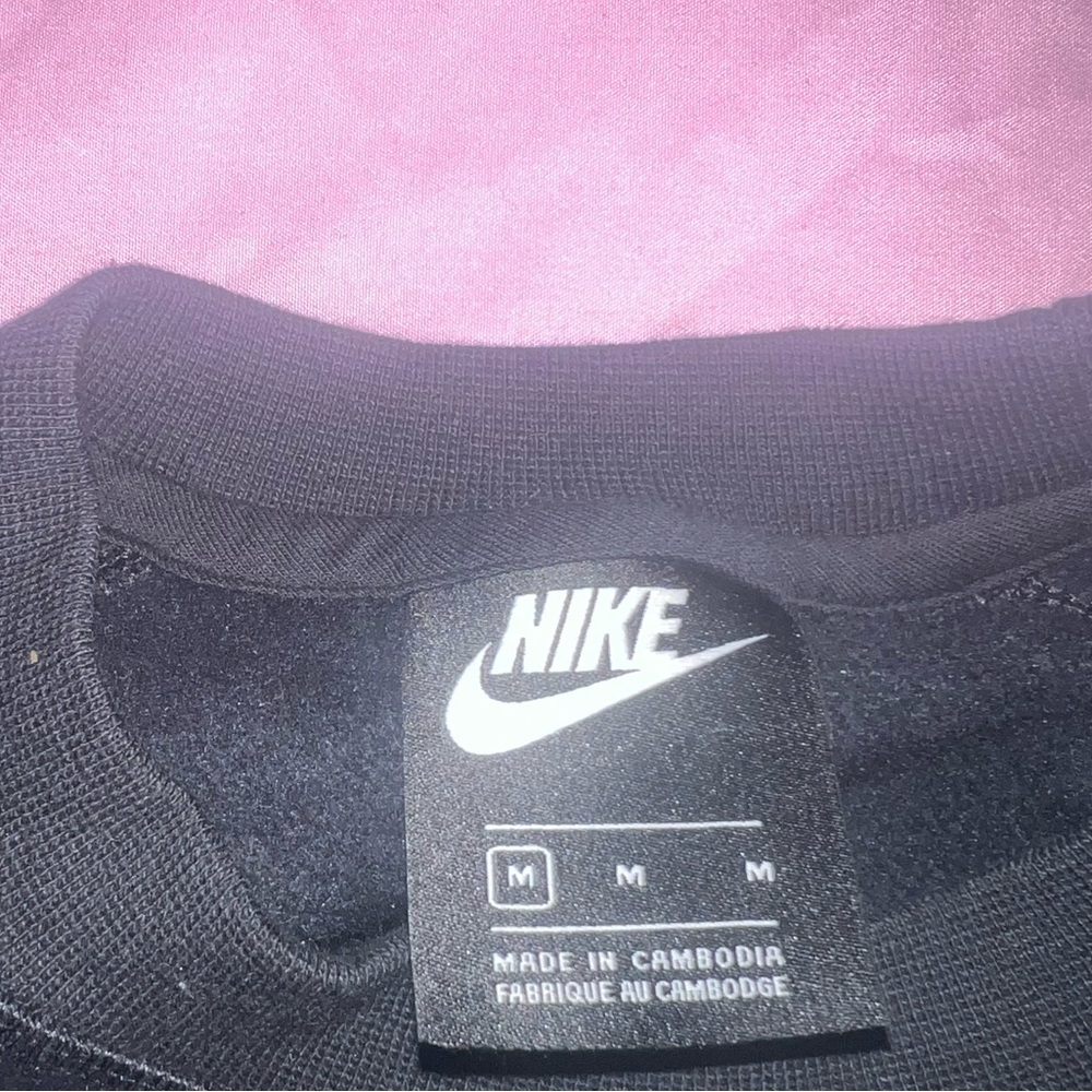 Nike women’s long sleeve crop top
